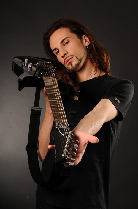alec3